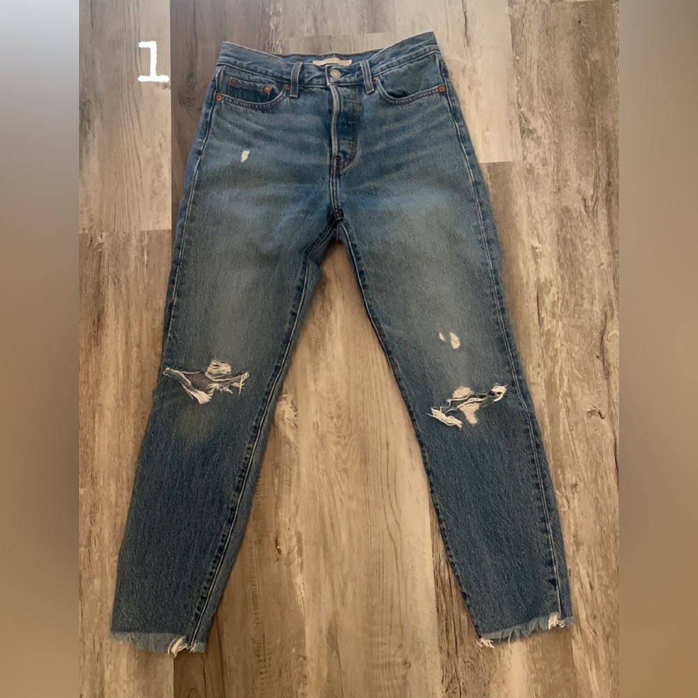 Levi’s wedgie size 26